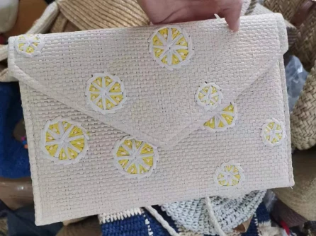 תיק קלאץ' לנשים רקמת נייר