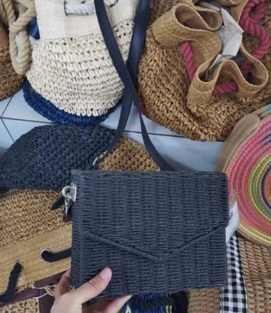 מסגרת ברזל נייר ארוג ביד תיק Crossbody
