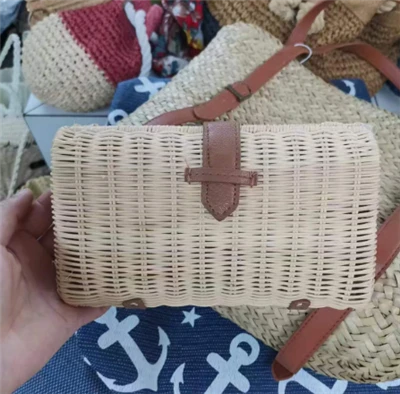 תיק ערב ארוג ביד קש קטן