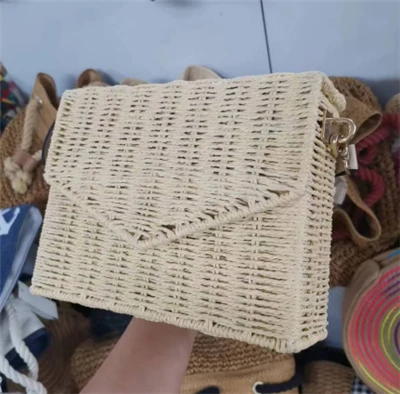 תיק חוף ליידי ראטן טבעי