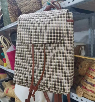 תיק תרמיל של נשים ארוג